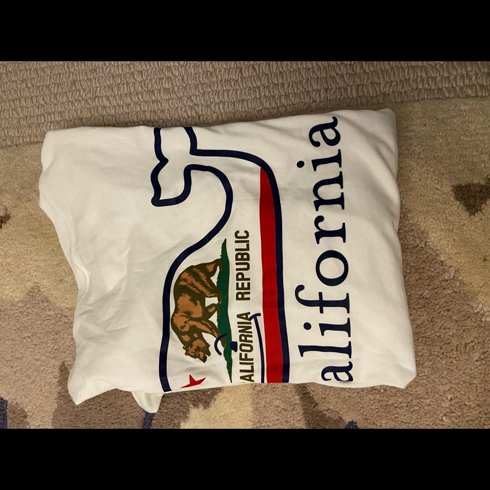 classic vineyard vines women’s whale t